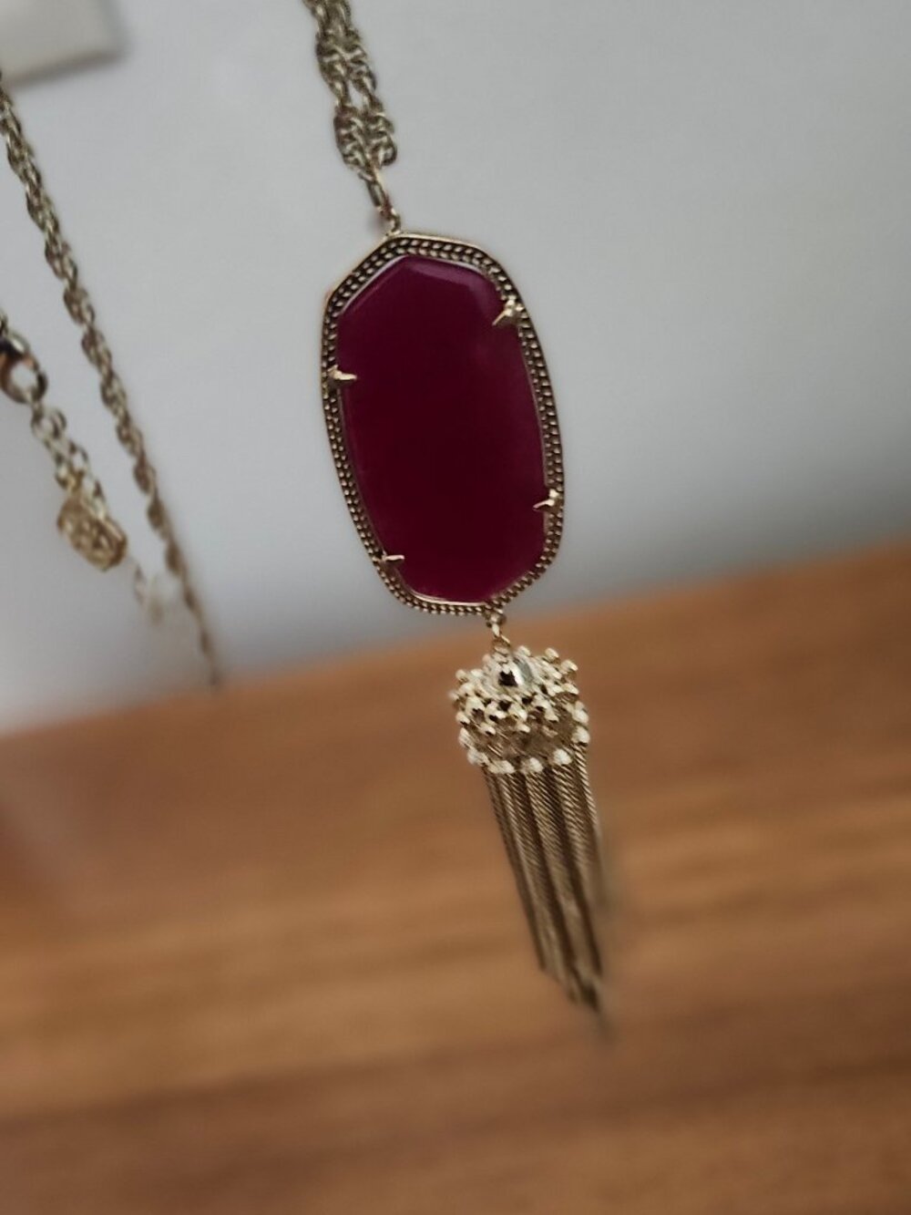 Kendra Scott Red Maroon Jade Rayne Gold Pendant Necklace